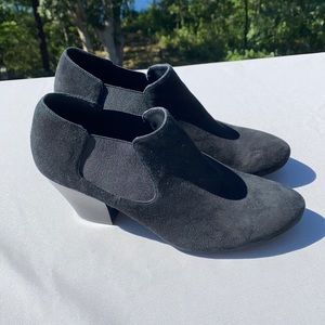 Van Eli Suede Booties